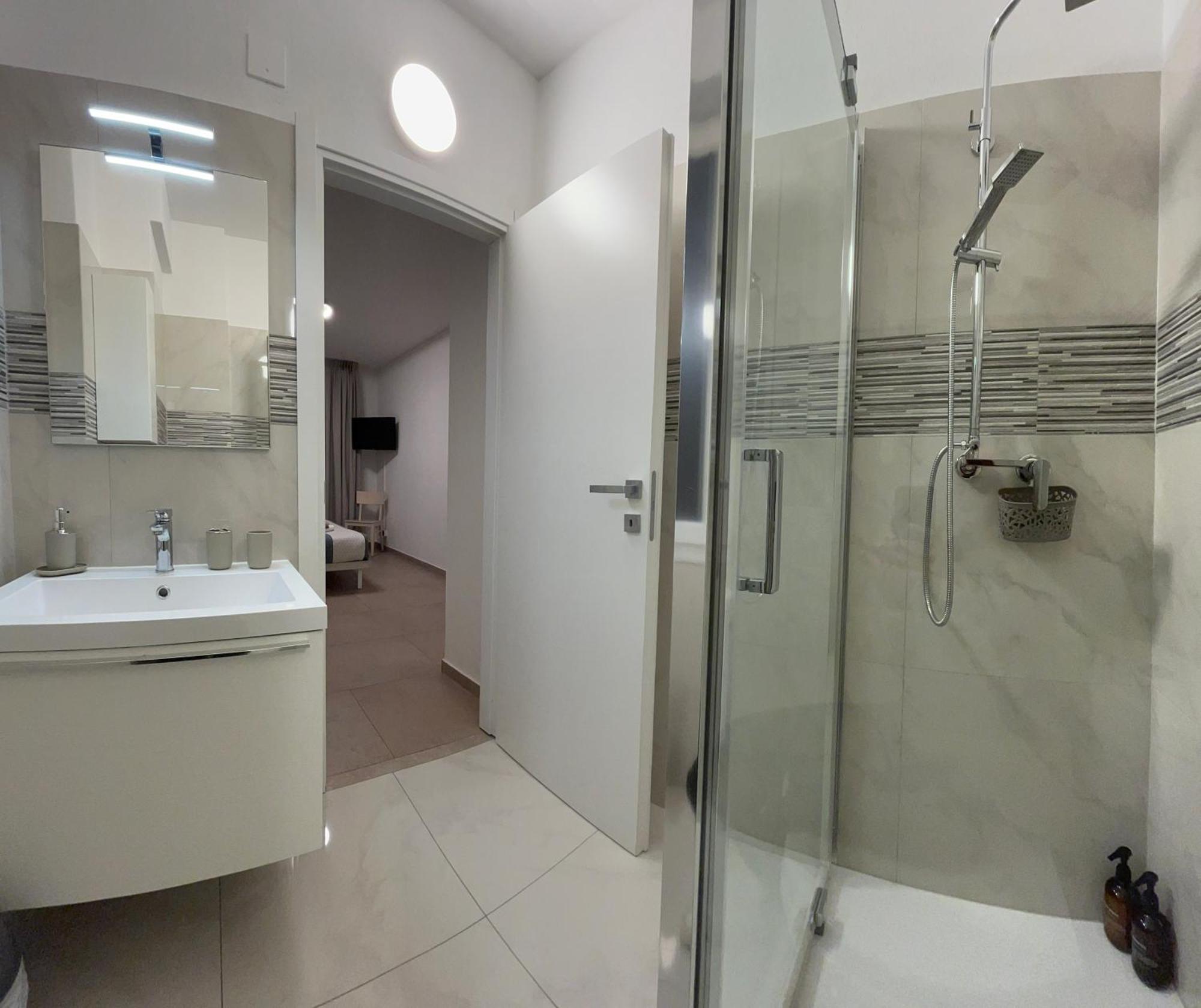 *Veranda'S Rooms* - Free Parking In Central Lugano Extérieur photo