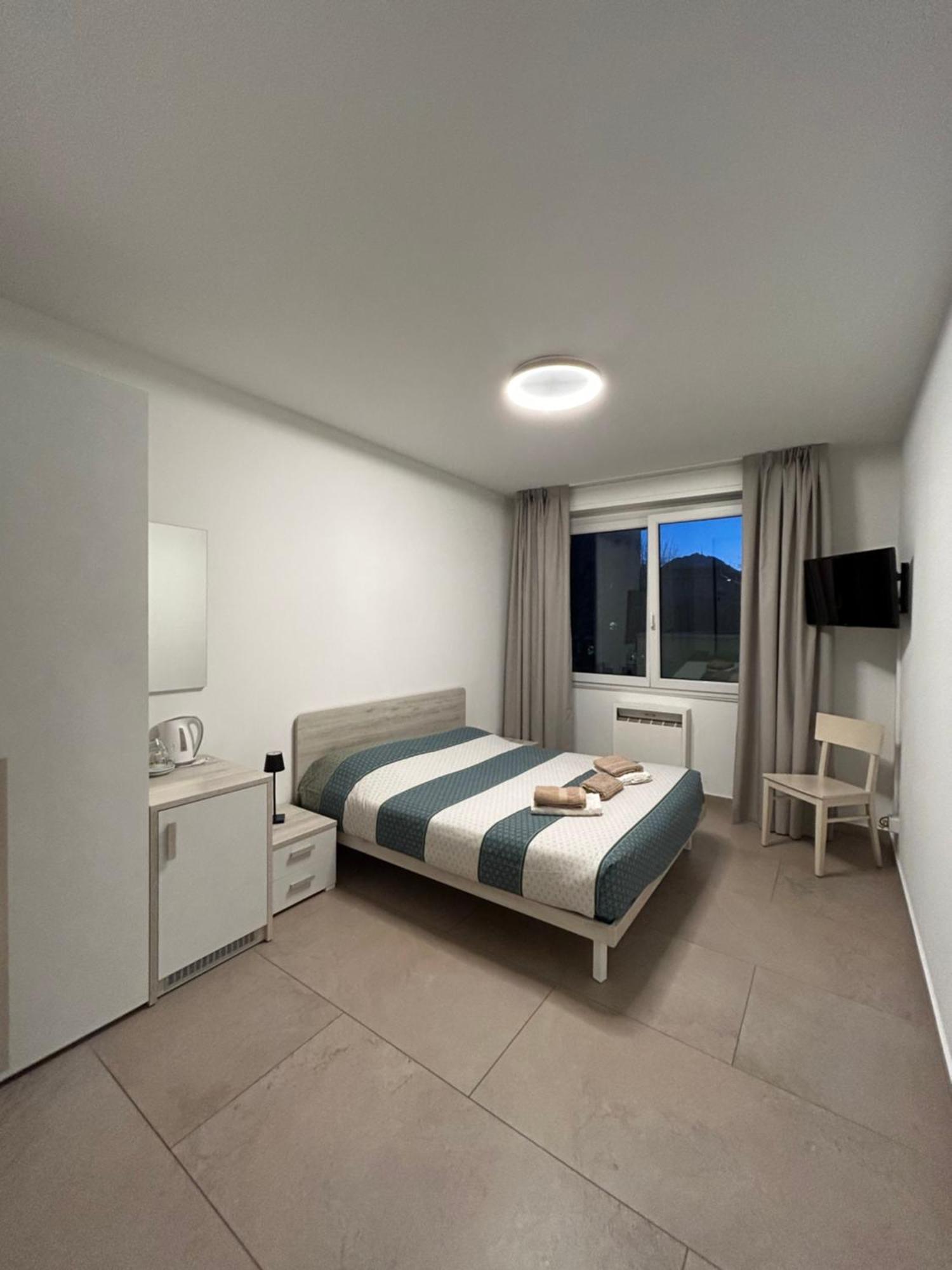 *Veranda'S Rooms* - Free Parking In Central Lugano Extérieur photo