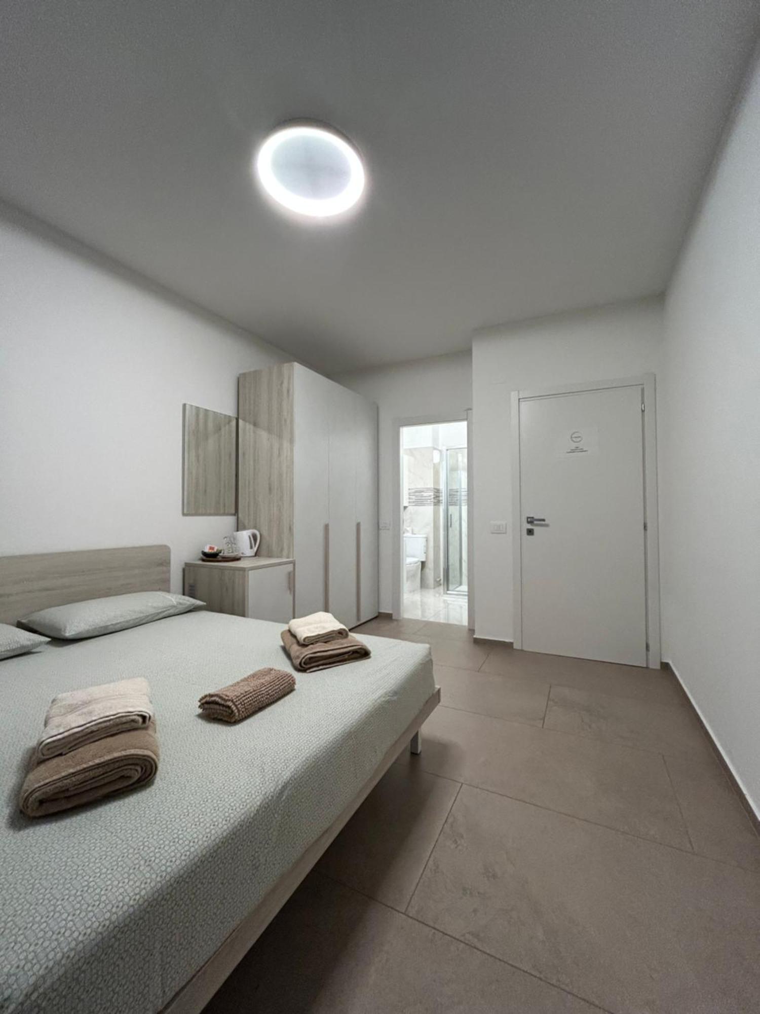 *Veranda'S Rooms* - Free Parking In Central Lugano Extérieur photo